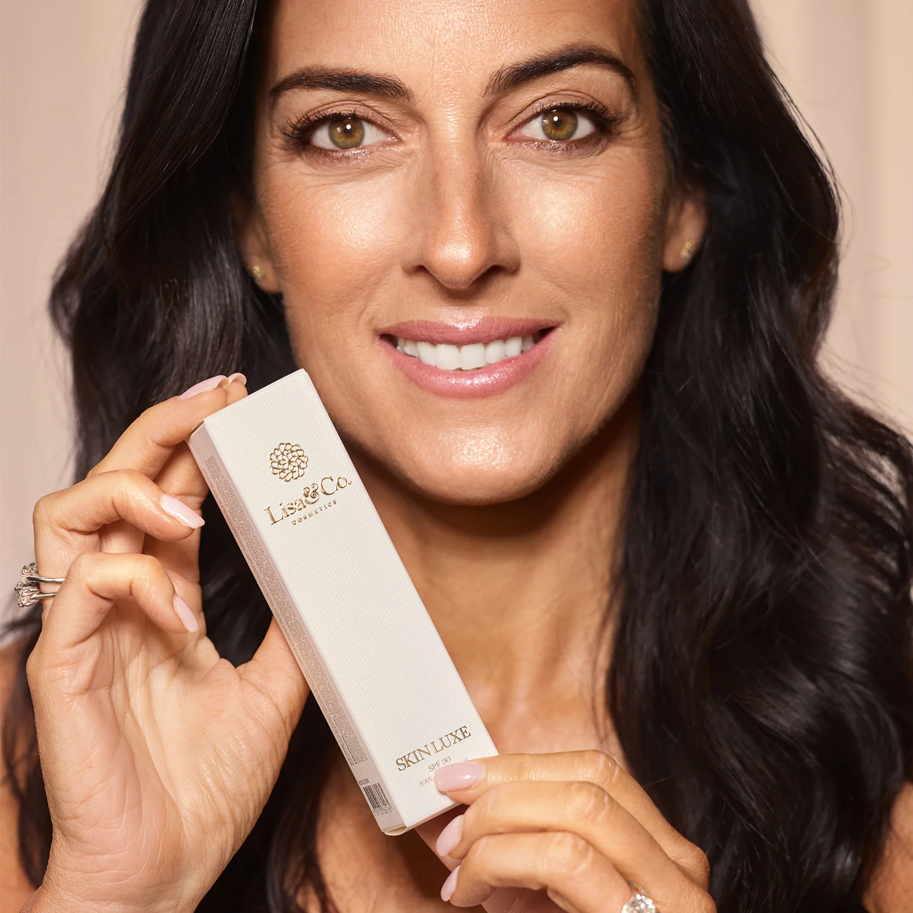 Lisa & Co. Skin Luxe - Fair - Image 4